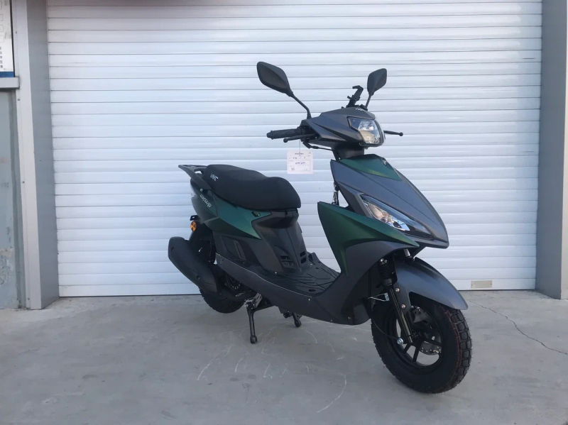 Скутер Corsa RS - 150cc (replika Yamaha AS125 FREEGO RAYZR)