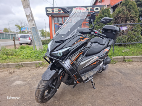 Макси скутер YMHMCO Nawx 50